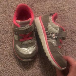 Saucony pink and silver toddler size 6.5